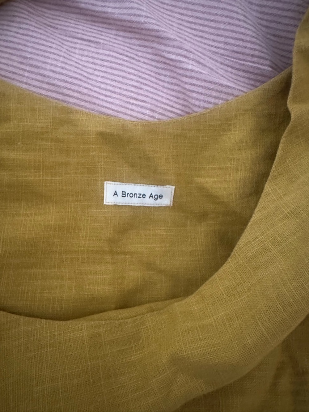 A Bronze Age Linen Bag - Picture 2 of 2